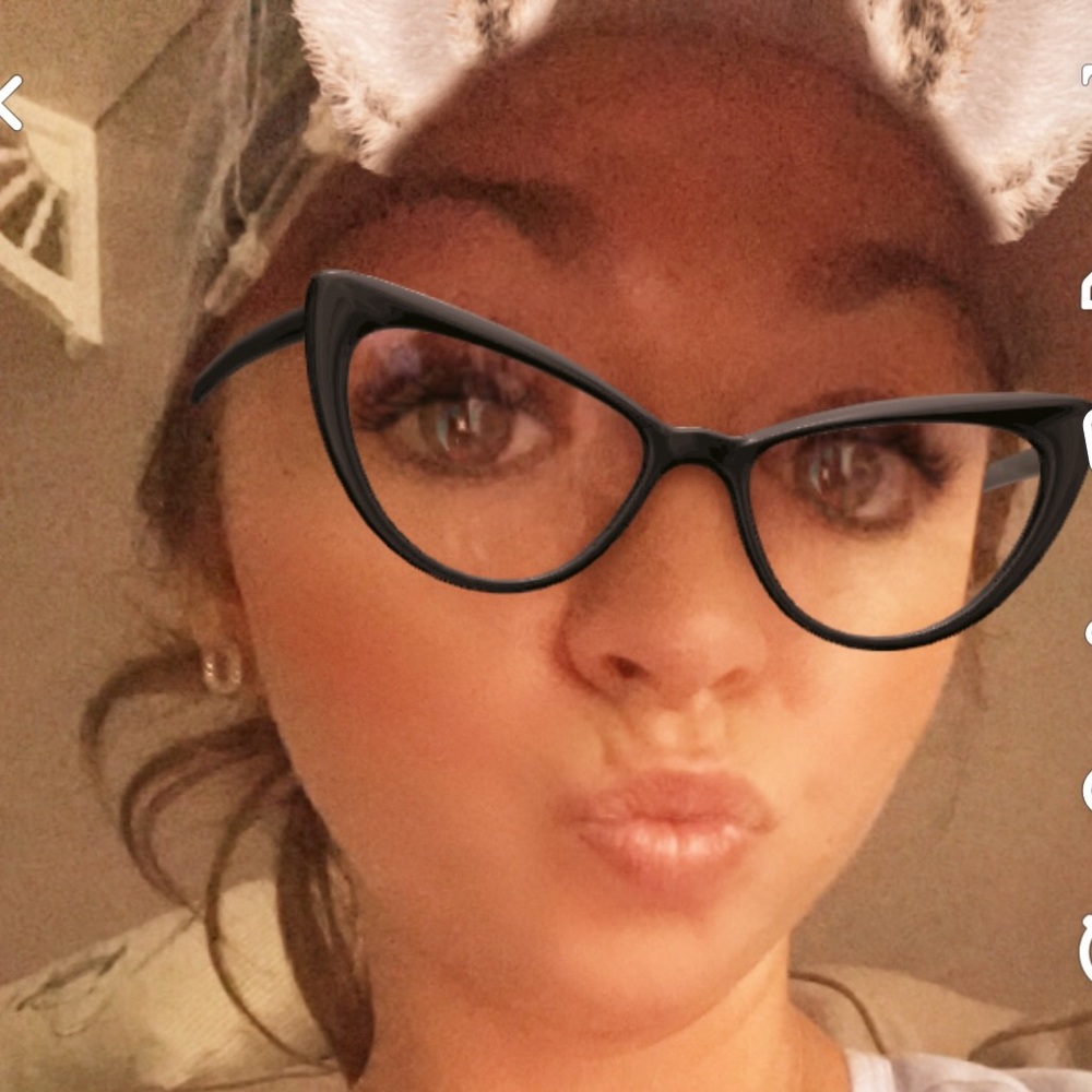 Meet your Posher, Molly